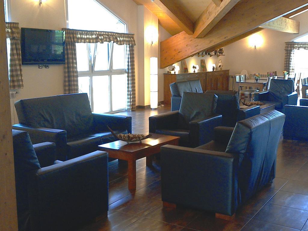 ApartHotel RIALB El Serrat Buitenkant foto